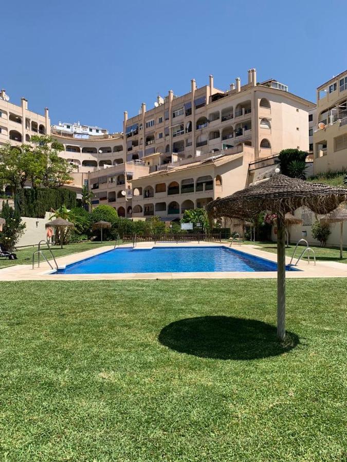 Ferienwohnung Encantador Piso Con Terraza Y Piscina Benalmádena Exterior foto